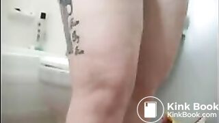 pornativecom - Pornativecom - Girl Pooping And Farting On Toilet_7