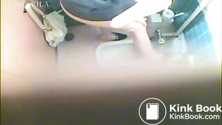 Jap Girls Pooping