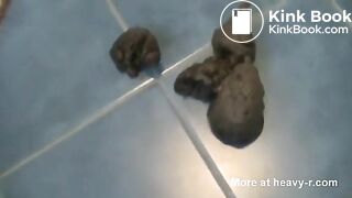 Shitting Pregnant Girl