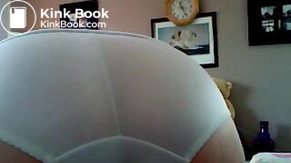 Fat granny is a scat whore