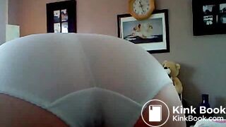 Fat granny is a scat whore