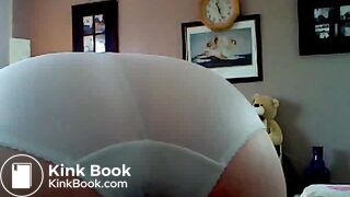 Fat granny is a scat whore