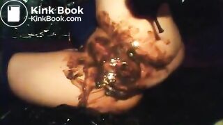 WebCam Scat Chickdiarrhea fun and beauty