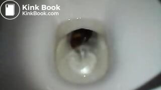 an unknown girl droppin a big one