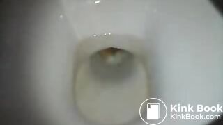 an unknown girl droppin a big one