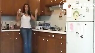 AmazingGirlsPooping (9)