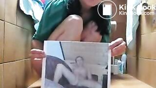 Nice girl shits on pic