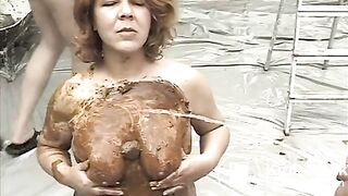 geile Titten brauchen Piss