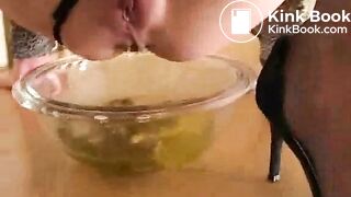 sexist girl ever pooing