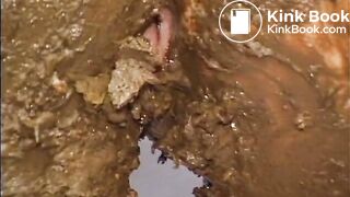 Scat - Horny Shitty Bodypainting - Scheisse