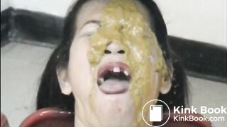 Liquid Shit On Toothless Face