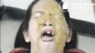 Liquid Shit On Toothless Face