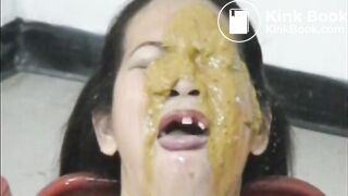 Liquid Shit On Toothless Face