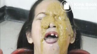 Liquid Shit On Toothless Face