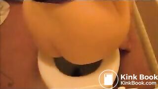 pornativecom - Pornativecom - Lady Pooping And Farting On Toilet_4