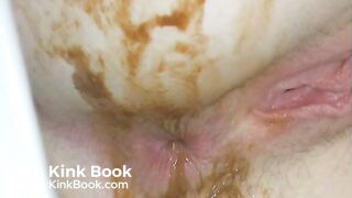 Viktoria farting and pooping