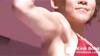 Japan bodybuilder shitting