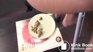 Pretty Negro Female Pooping