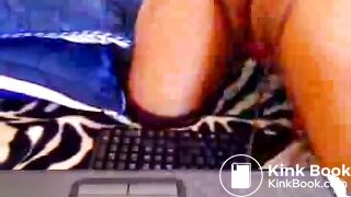 darkhorny making a pee and poo show