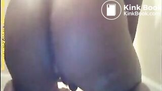 Negro ass pooping