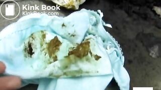 Asian Girls Caught ShitingIn Public