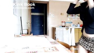 Italian Scat Loving Lady