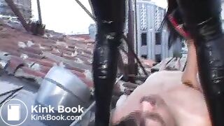 Mistress Delilah-Scat Outside