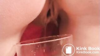 Lucy Shitting For Valentine