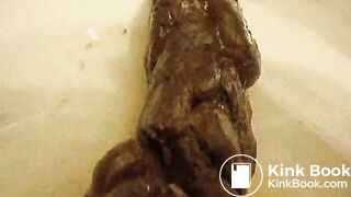 Scat - TurdCloseupPan