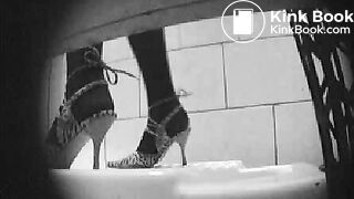 ph_1576_222_poop_shitting