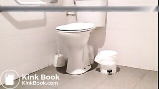 1 farts pussy-peeing