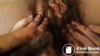 Scat - Merde dans la chatte2