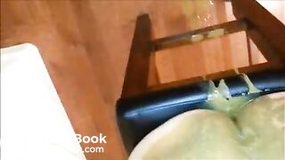 Scat - Merde dans la chatte3
