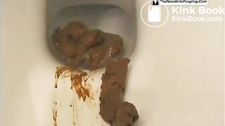 Beautiful Brazilian Babe toilet shit