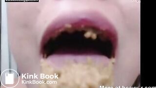 Toying Scat Scat Slut Lisa