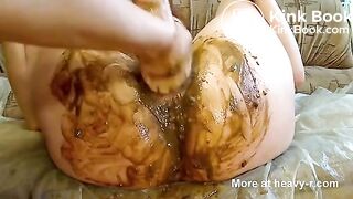 Stuffing Pussy With Shit