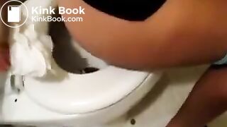 pornativecom - Pornativecom - Lady Pooping And Farting On Toilet_3