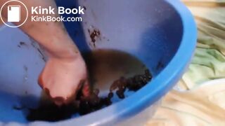 Shitting milf on cam again