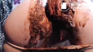 Shitting milf on cam again