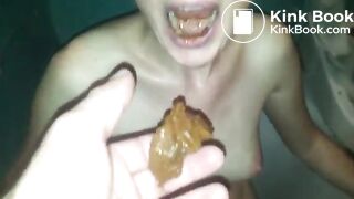 my toilet girl eat lick - COMmp4