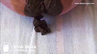 scat show in orange pantyhose