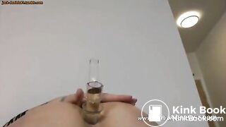 Squirting Piss Out Of Her Asshole