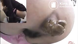 Japanese Girls Pooping