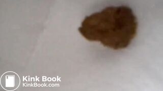 Amateur Brazilian Taking A Shit