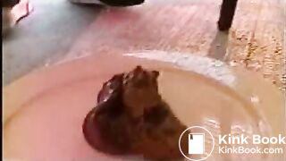 Poop_-_Black_girl_shits_on_the_balcony_-_EroProfilemp4