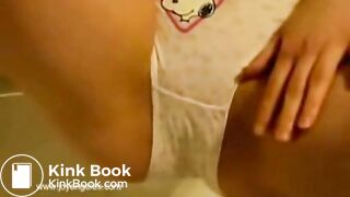 Amateur Teen Pooping In The Bathroom