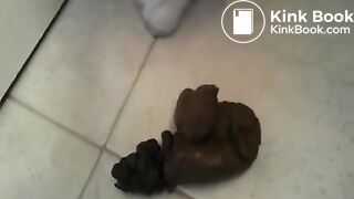 Girl Farts and Shits