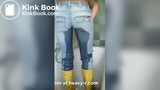 Sexy Scat Slut Pisses and Shits in her Jeans