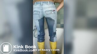 Sexy Scat Slut Pisses and Shits in her Jeans