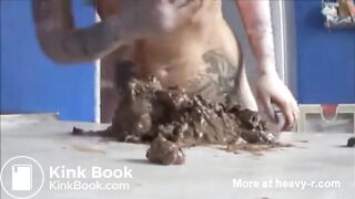 SweetBettyParlour - Big Stinky Pile on my Face